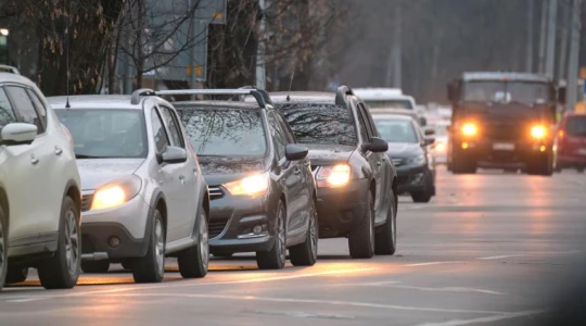Jazda na suwak nie zawsze daje pierwszeństwo. Ten warunek jest kluczowy