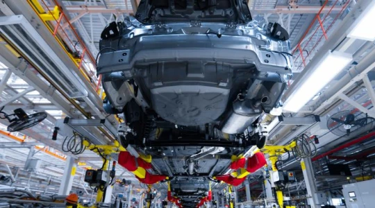 Dopłaty do aut elektrycznych tylko za unijne części. Komisja Europejska szykuje nowe wymogi